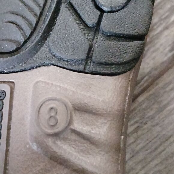 Northside ladies tan sandals Sz 8 NWOT - Picture 8 of 8